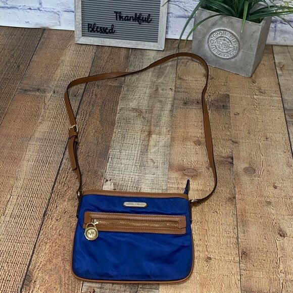 Michael Kors Kempton Nylon & Leather Crossbody bag Blue - Picture 1 of 10